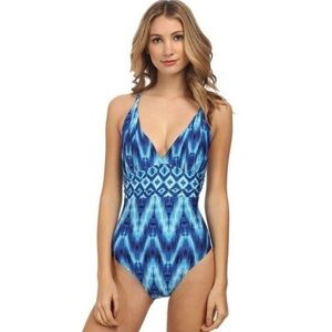 💙La Blanca,Like New,Cross-Back One Piece Swimsuit, Gorgeous Suit! Size 4